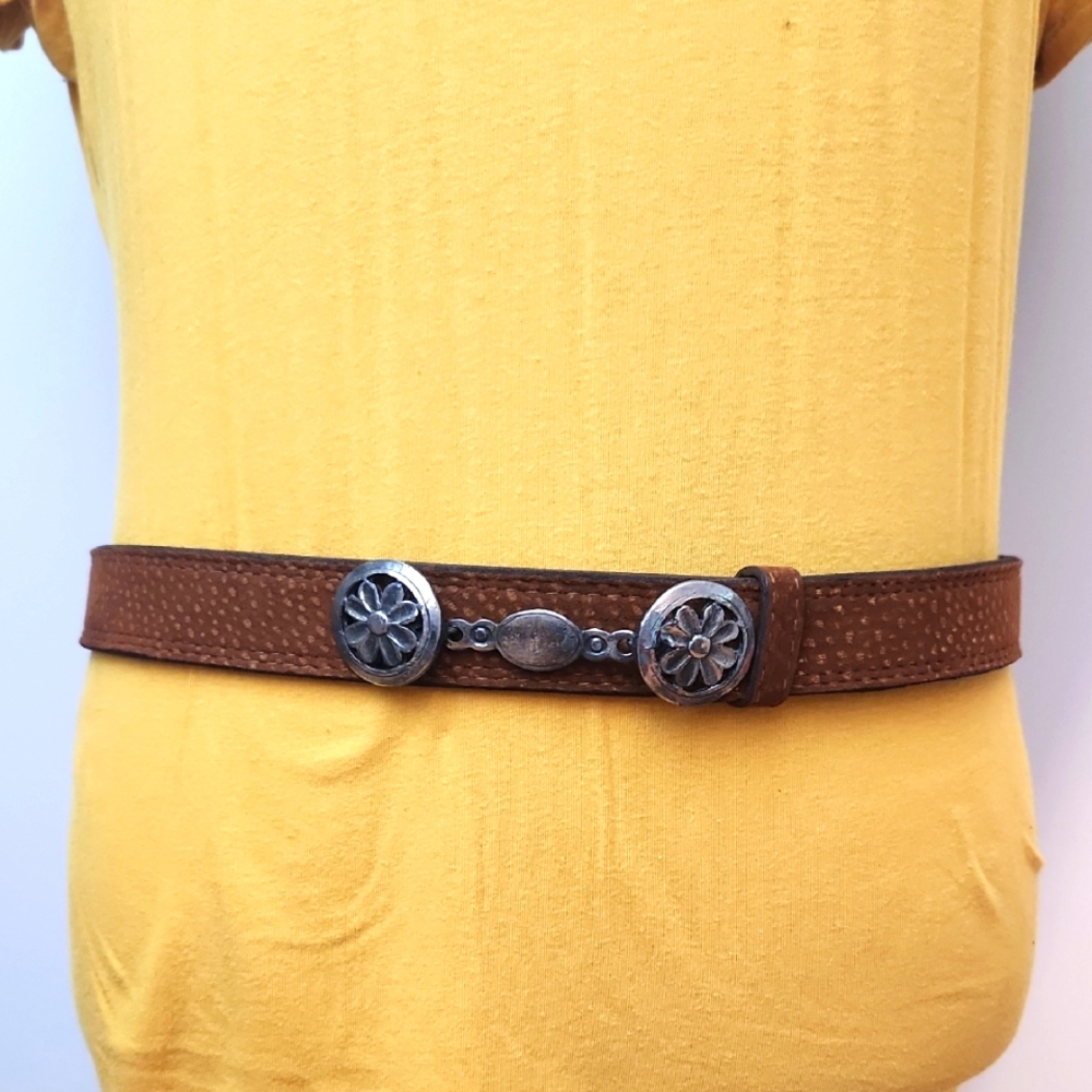 SOUTHWESTERN STYLE BROWN LEATHER BELT W/SILVER TONED OLD WEST ACCENT BUCKLE
